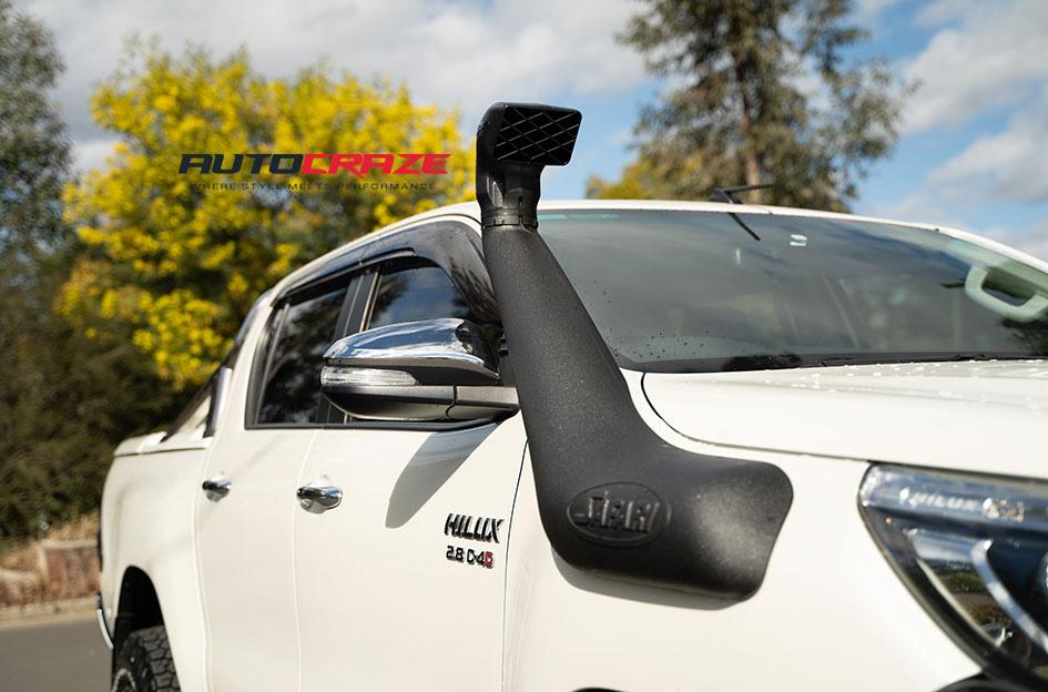 TOYOTA HILUX 4WD HOLESHOT XD SATIN BLACK